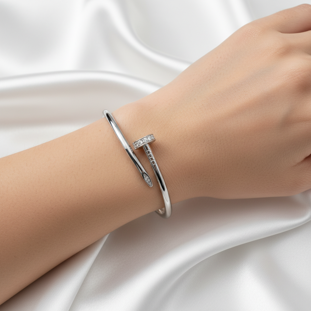 Tri-Color Stud Diamond Bracelet