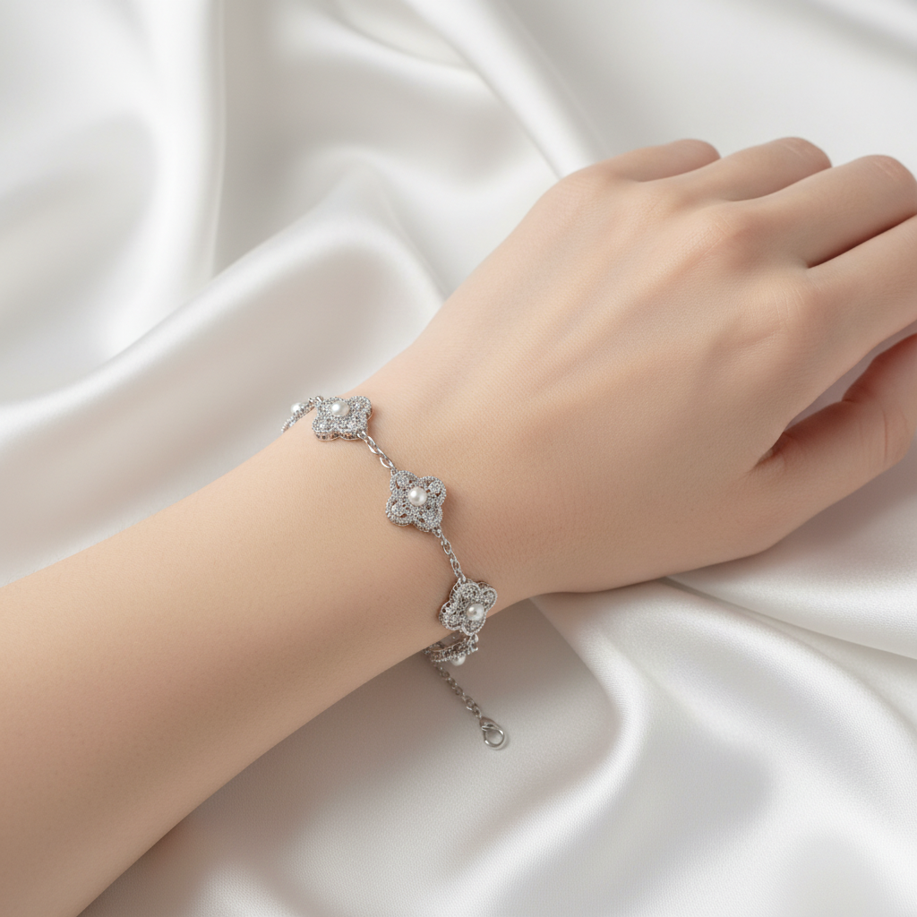 Clover Diamond Bracelet